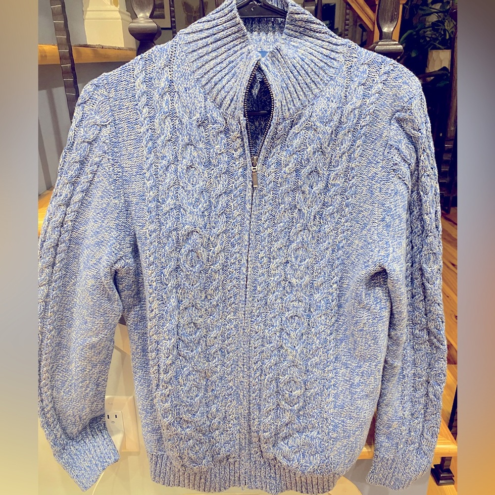 Women’s double L Sweater L.L. Bean size medium lightly worn, perfect